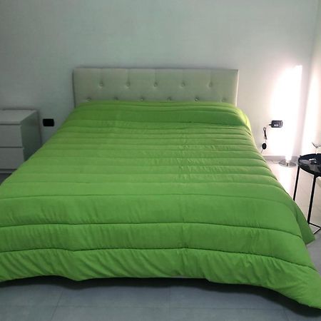 Casa Vacanze Modern Walls Monopoli Zewnętrze zdjęcie